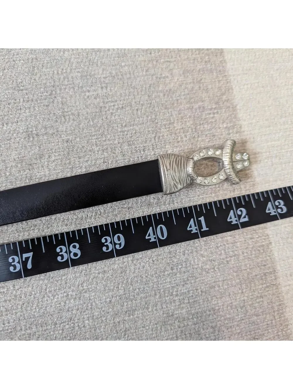Chico's black leather skinny belt w/ hammered O-ring rhinestone clasp - Picture 6 of 6